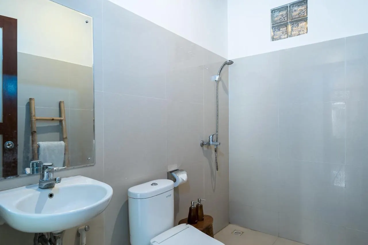 Villa Kori Bali Kubu, 9 People Maximum, Close To Seminyak Beach  スミニャック