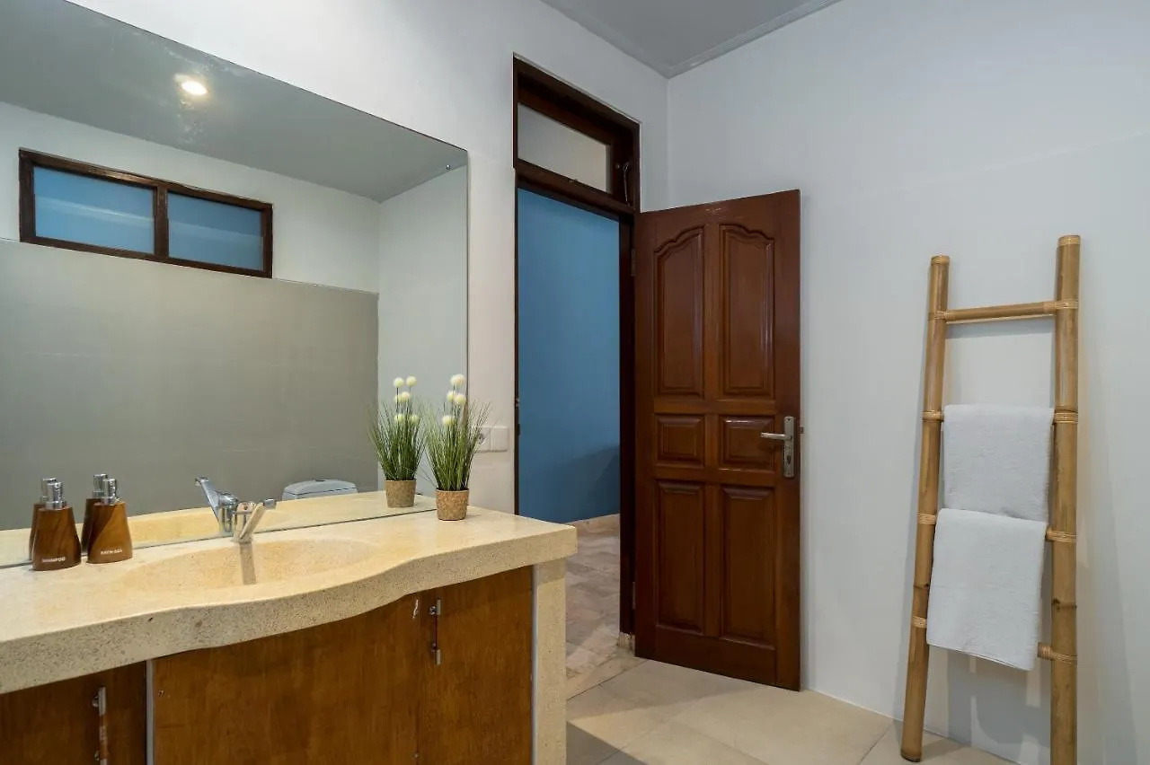 Villa Kori Bali Kubu, 9 People Maximum, Close To Seminyak Beach インドネシア