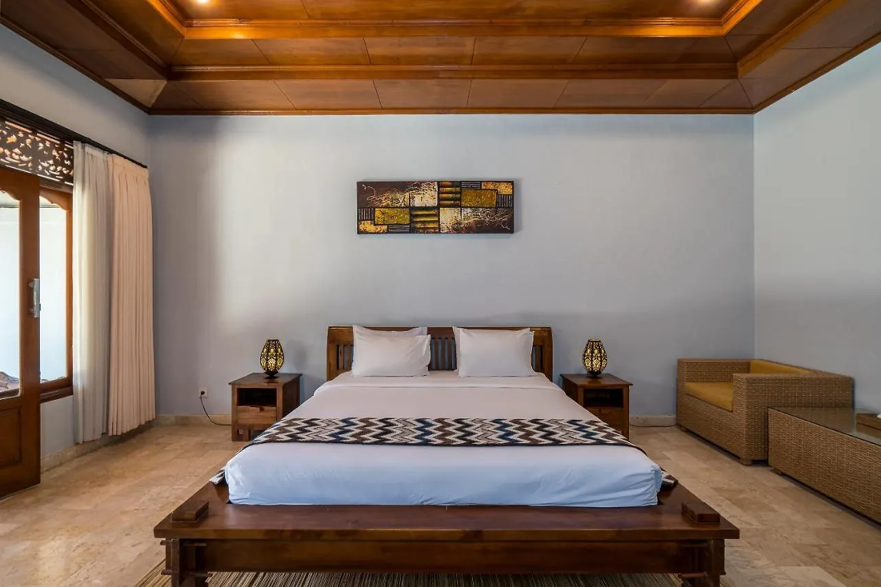 Villa Kori Bali Kubu, 9 People Maximum, Close To Seminyak Beach